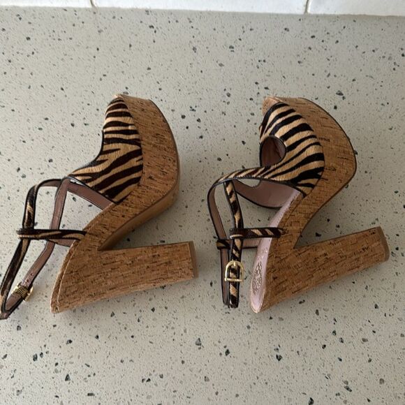 Vince Camuto VC-Deville Tan/Brown Leather Zebra Print Cork Platform Sandals Sz 9 - Picture 3 of 12
